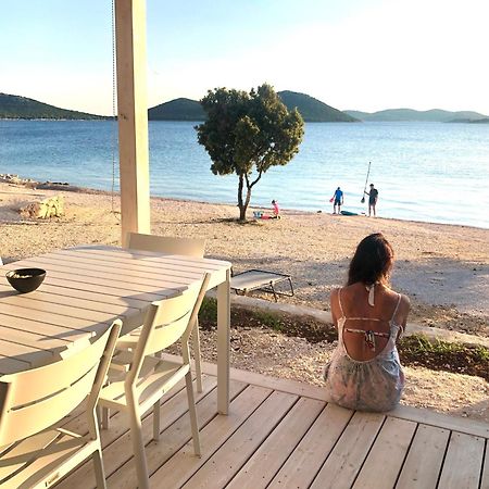Buqez Eco Resort - Beachfront 20 & House 42 Драге Экстерьер фото