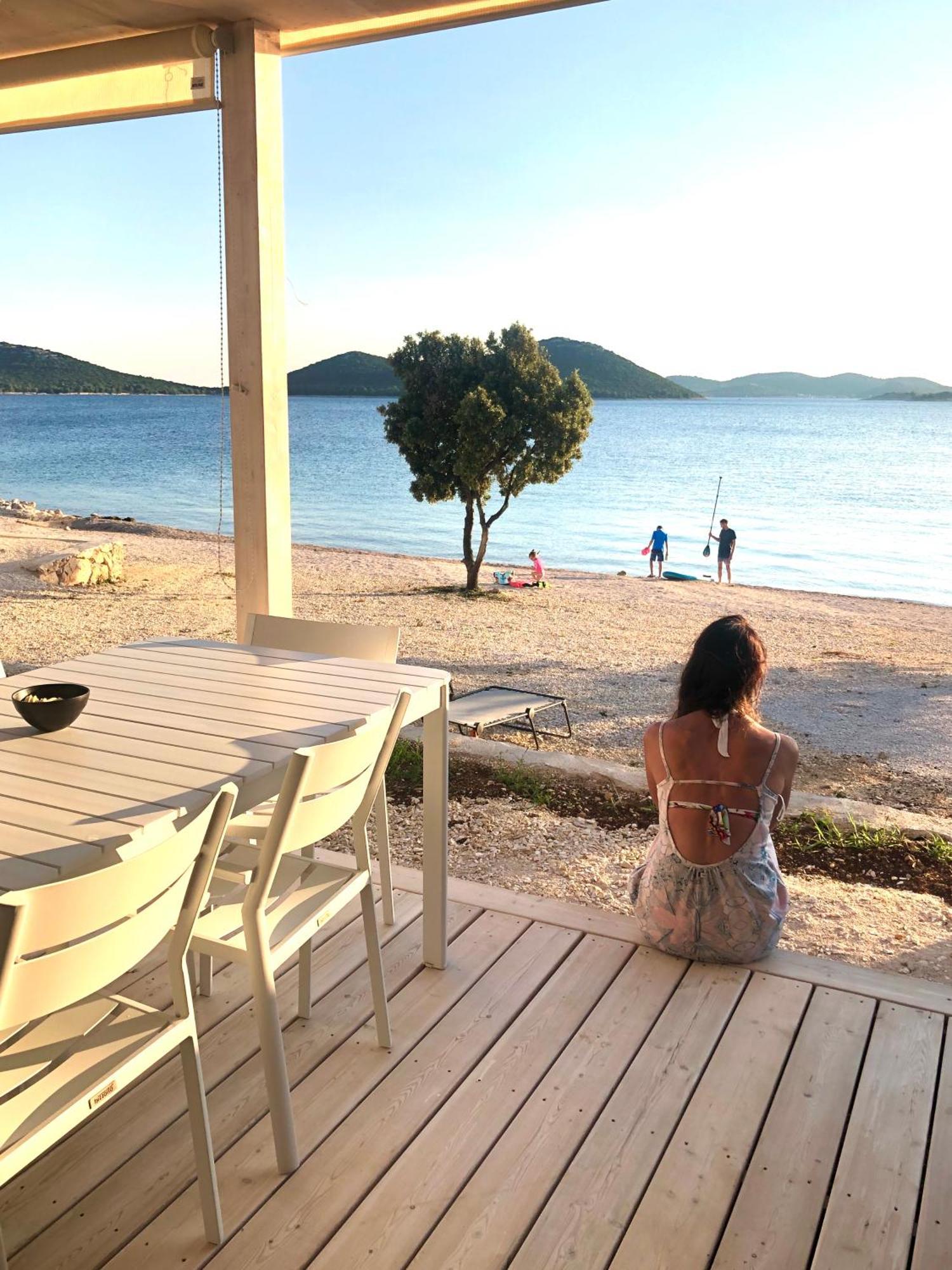 Buqez Eco Resort - Beachfront 20 & House 42 Драге Экстерьер фото